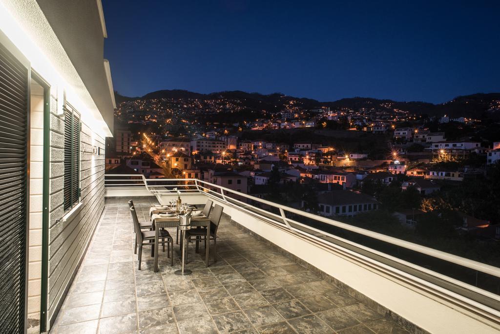 Arts In Penthouse Apartments Til Sol Funchal  Eksteriør billede